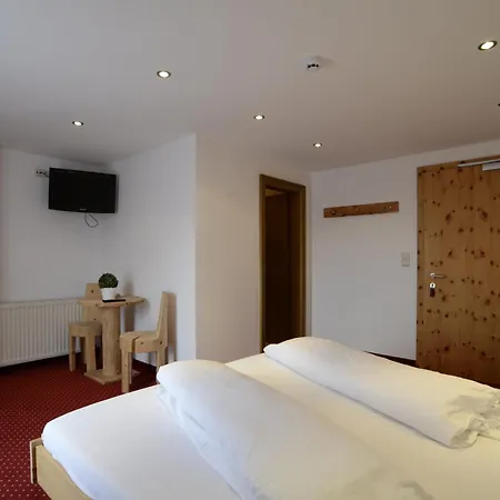 Sonneck & Gruppenhaus 1450m Am Hochzeiger Im Pitztal بيت للعطل يرتسنز