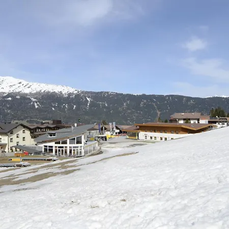 بيت للعطل Sonneck & Gruppenhaus 1450m Am Hochzeiger Im Pitztal