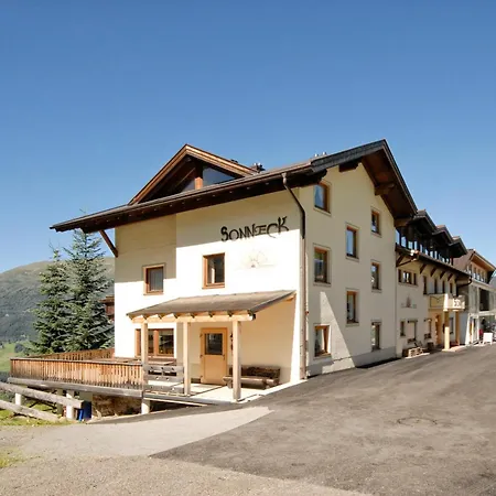 Sonneck & Gruppenhaus 1450m Am Hochzeiger Im Pitztal
