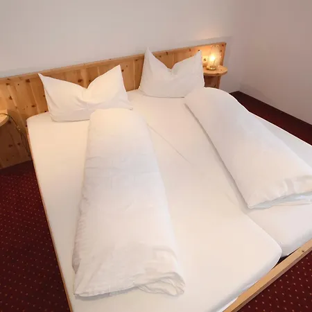 Casa de Férias Sonneck & Gruppenhaus 1450m Am Hochzeiger Im Pitztal