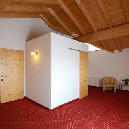 Sonneck & Gruppenhaus 1450m Am Hochzeiger Im Pitztal Jerzens