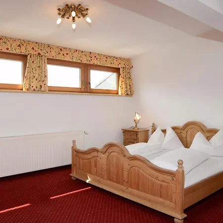 Casa de Férias Sonneck & Gruppenhaus 1450m Am Hochzeiger Im Pitztal