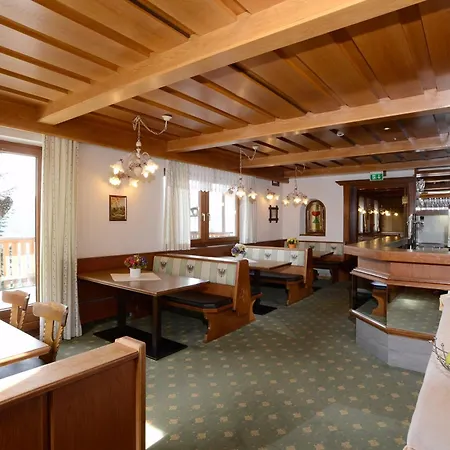 Casa de Férias Sonneck & Gruppenhaus 1450m Am Hochzeiger Im Pitztal
